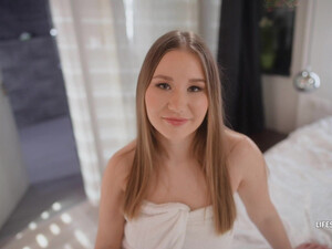 Жених подарил анальный тройничок русской красавице с большими сиськами