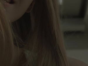 Русская модель Krystal Boyd делает сладкий минет парню